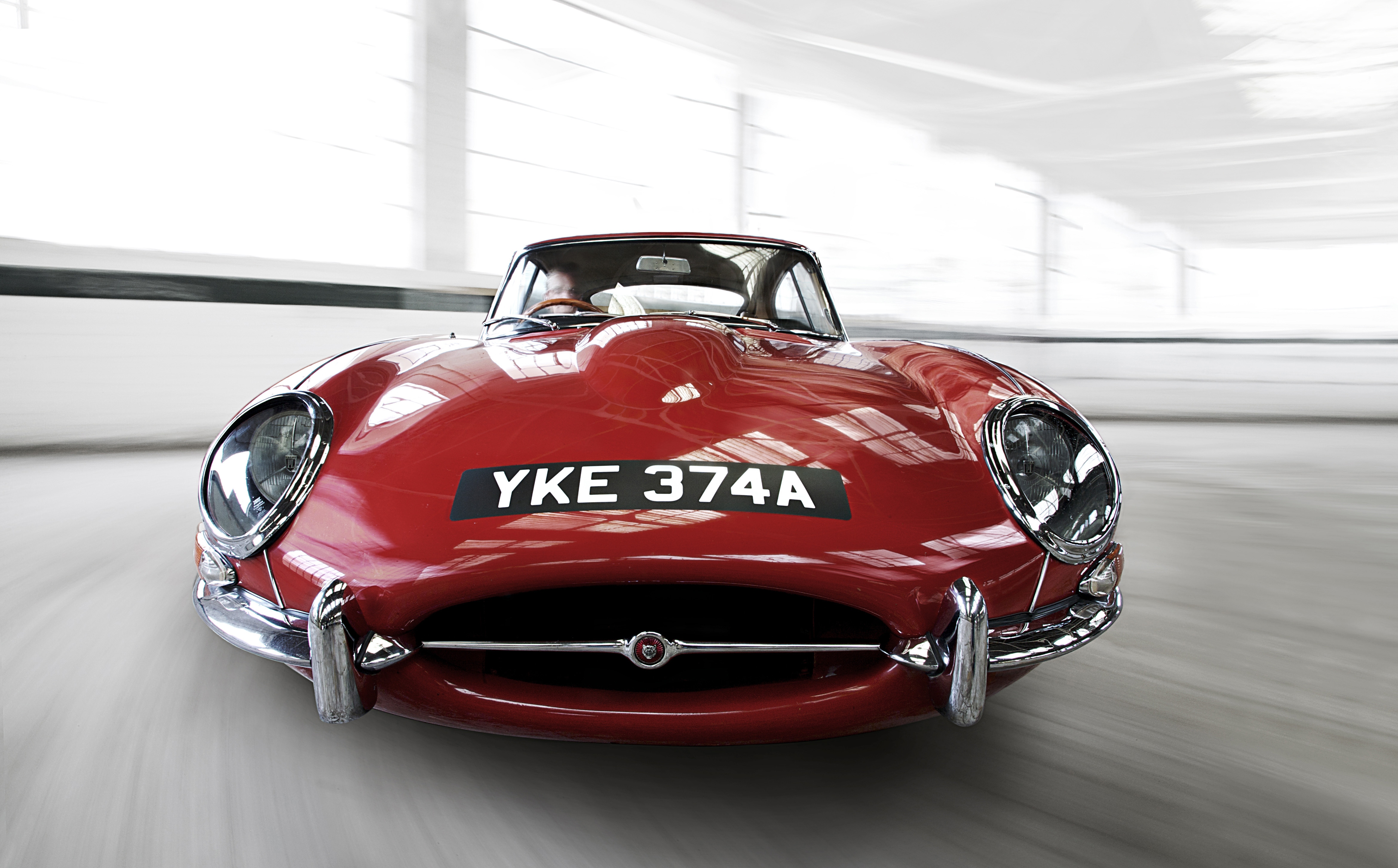 Jaguar E-Type:The Definitive History 英語版