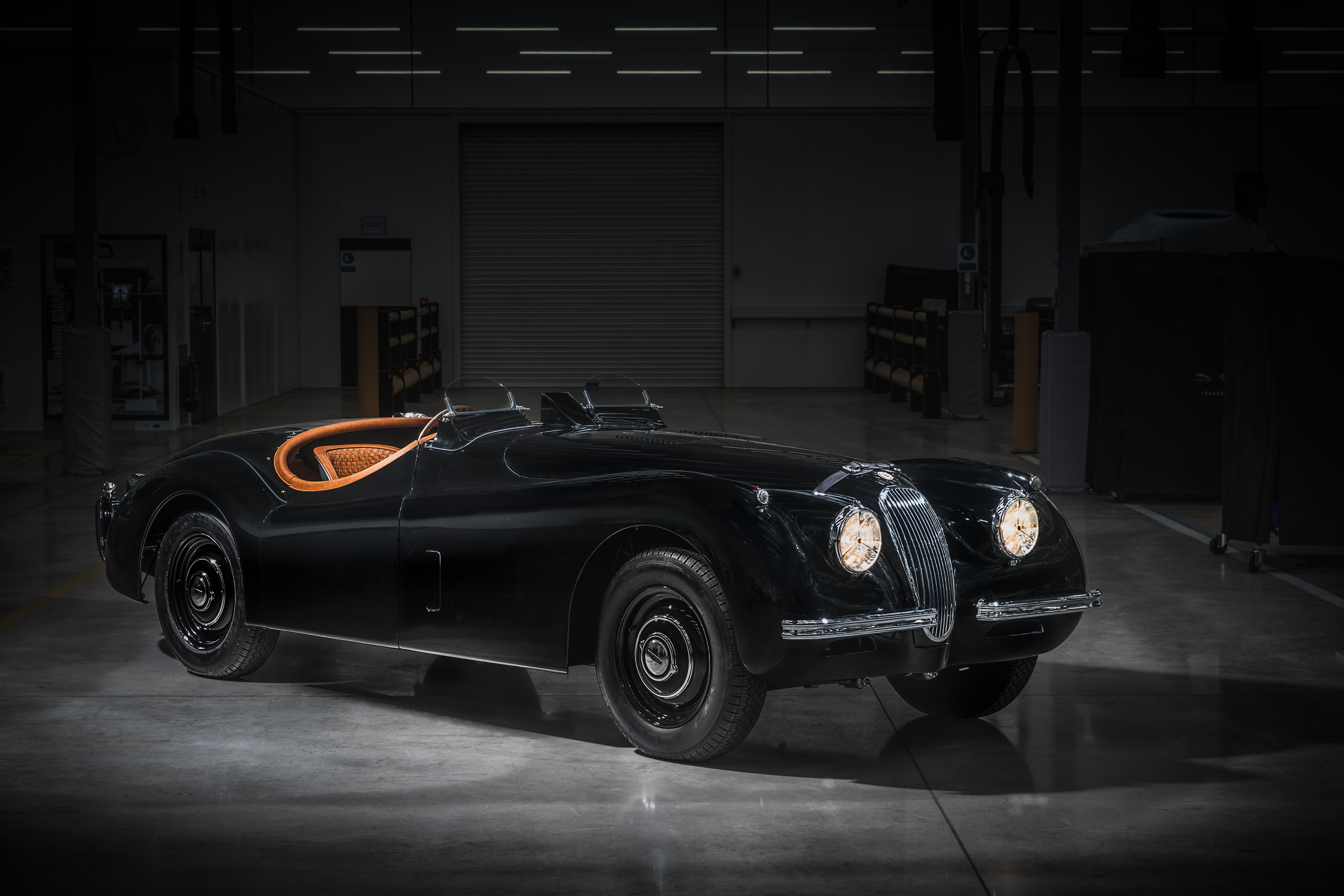 JAGUAR CLASSIC CREATES TAILOR-MADE XK120 FOR MALE MODEL DAVID