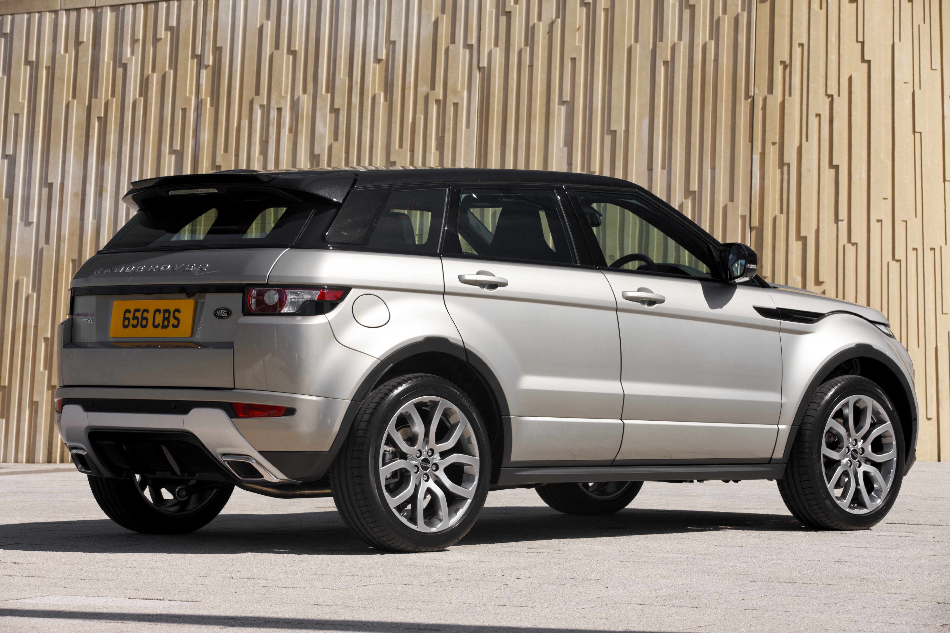 LAND ROVER L550 サンシェード ULR11357 楽天市場】USランドローバー純正 専用設計 LAND ROVER ロゴ入