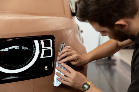 CHARACTERFUL DESIGN: THE NEW LAND ROVER DEFENDER
