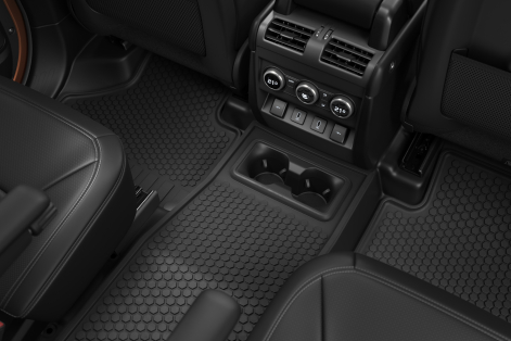 DEFENDER 110 - SIX-SEAT LAYOUT