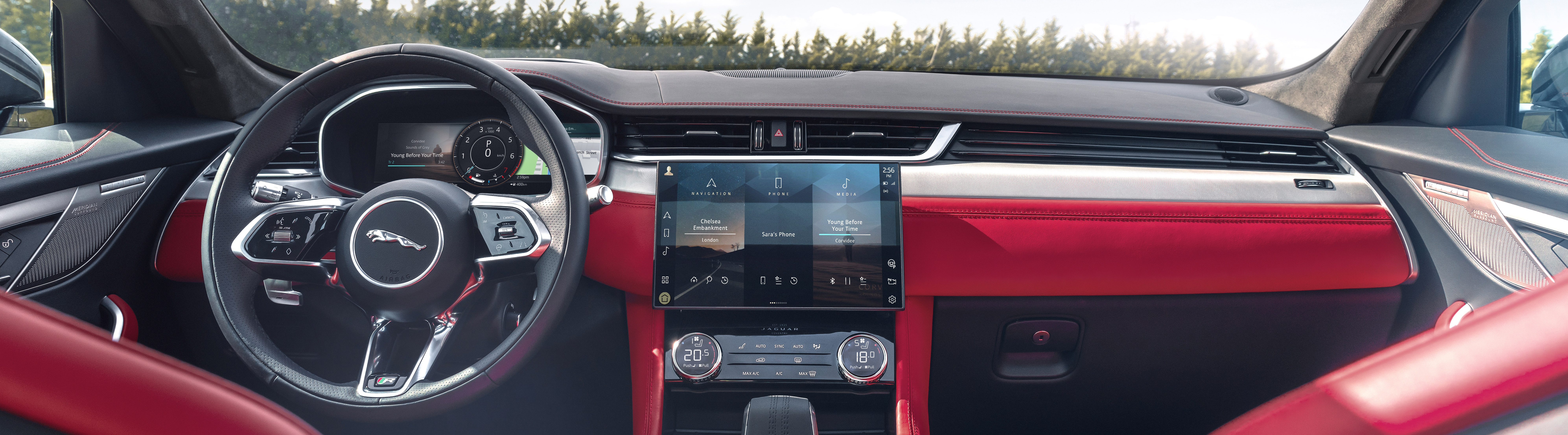  NEW JAGUAR F-PACE – INTERIOR IMAGE