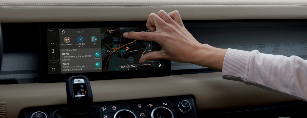  PURPOSEFUL INTERIOR: THE NEW LAND ROVER DEFENDER