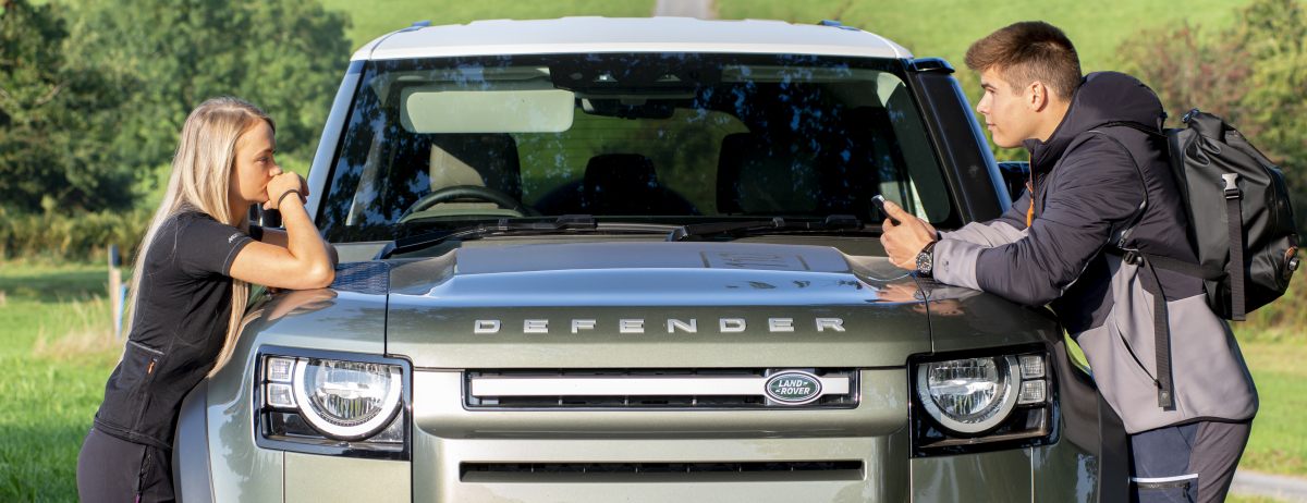 THE WAGER: NEW LAND ROVER X ELLIOT BROWN WATCH INSPIRES RECORD-HOLDER'S RACE WITH DEFENDER 