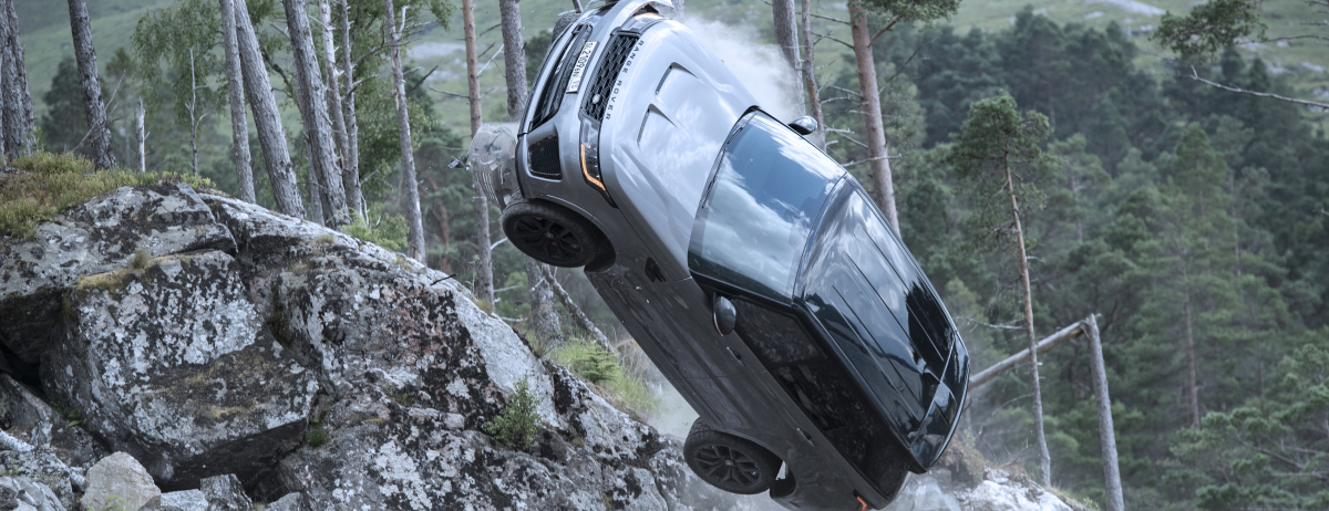 RANGE ROVER SPORT SVR PREPARES TO MAKE AN IMPACT IN NEW JAMES BOND FILM