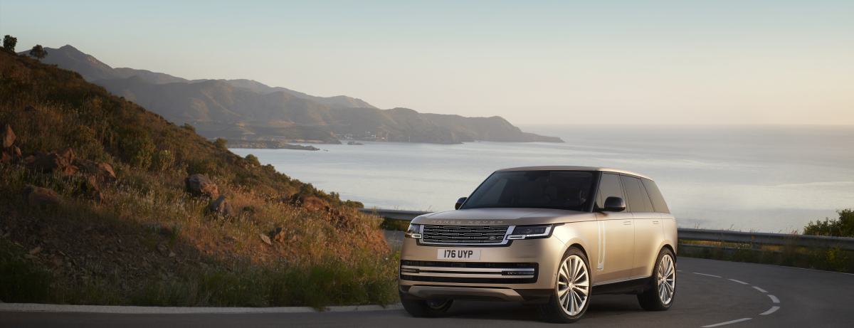  THE NEW RANGE ROVER
