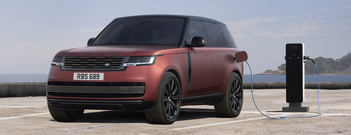 THE NEW RANGE ROVER SV INTREPID SWB (PHEV)
