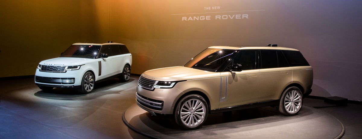 WORLD PREMIERE - THE NEW RANGE ROVER IS UNVEILED