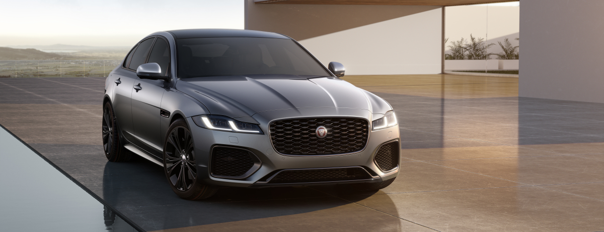 JAGUAR XF 300 SPORT – EIGER GREY
