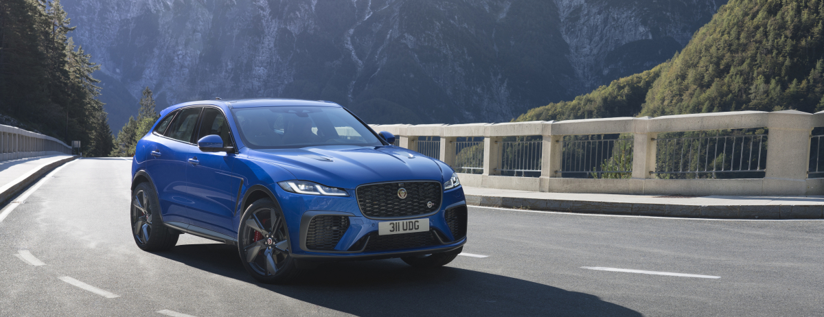   NEW JAGUAR F-PACE SVR