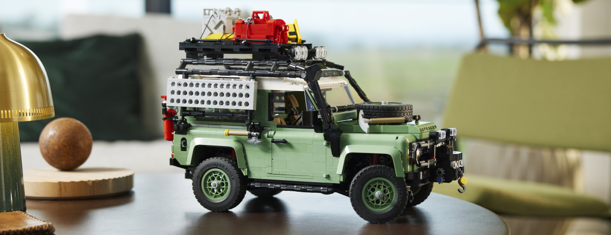 Defender Lego Hero