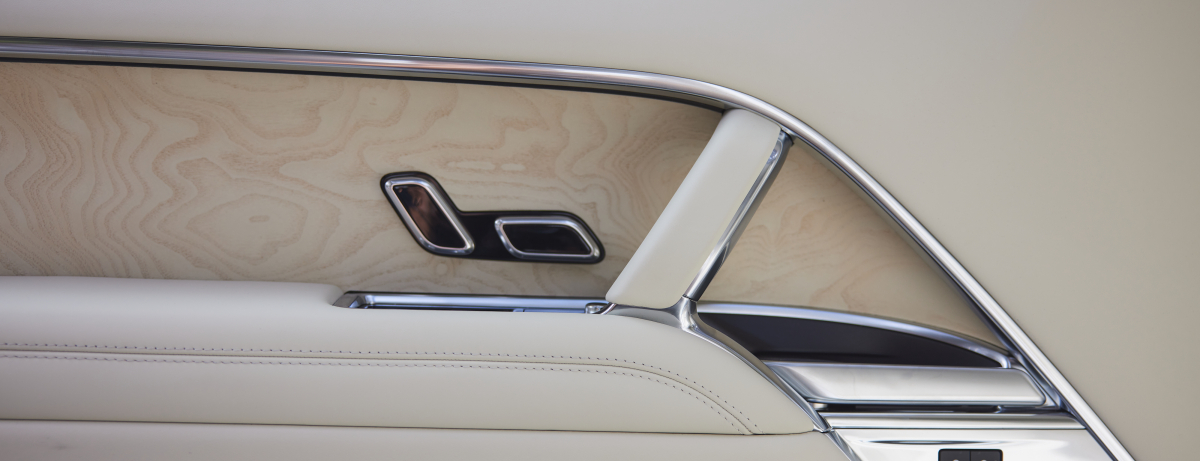 RANGE ROVER HOUSE - 2024 RANGE ROVER SV CARMEL EDITION
