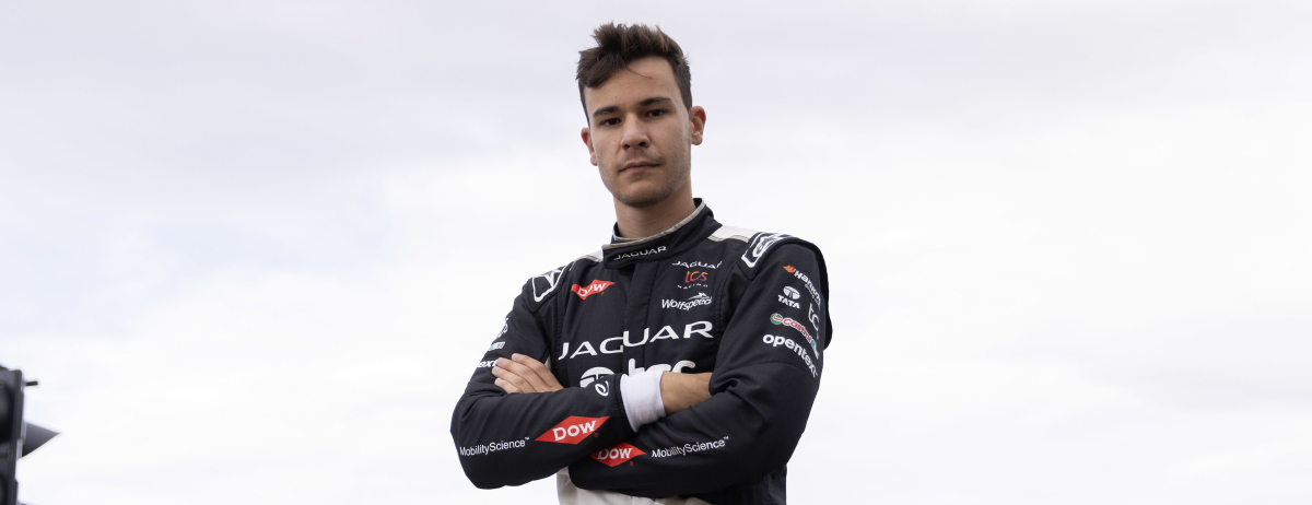 J_TCS_Racing_SheldonvandeLinde_080424