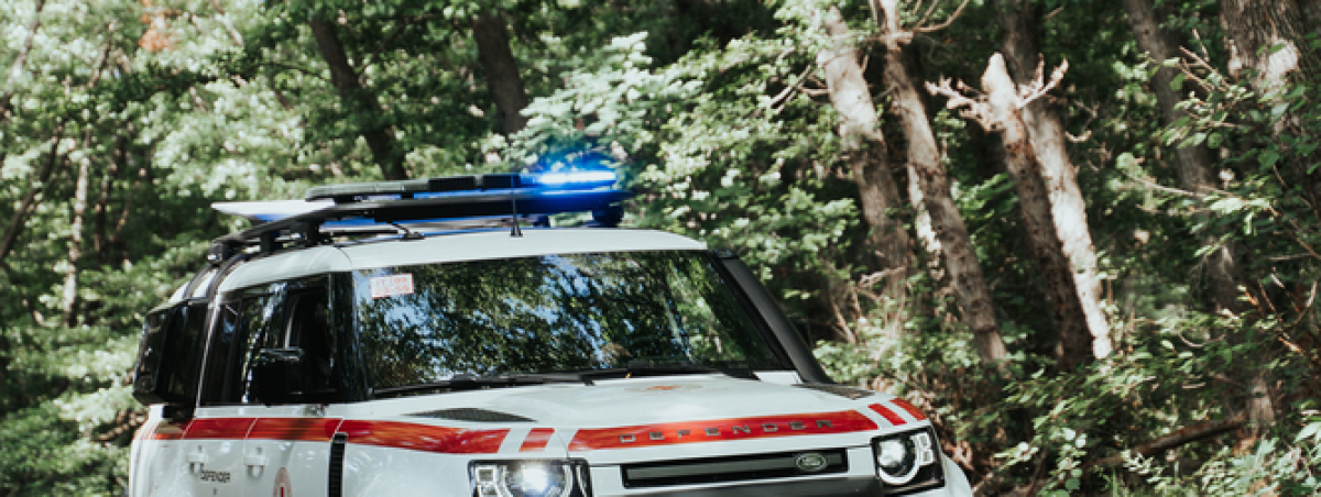 DEFENDER MARKS 70 YEARS OF ITS LANDMARKDEFENDER MARKS 70 YEAR PARTNERSHIP WITH BRITISH RED CROSS