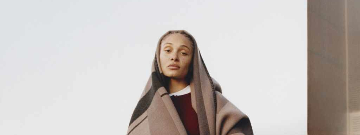 RANGE ROVER LANCIA THE LONDON COLLECTION, LA SUA PRIMA LIFESTYLE CAPSULE,  CON ADWOA ABOAH