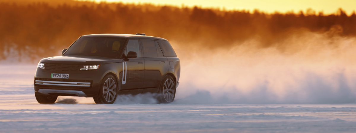 IMPRESSIONANTE SUL GHIACCIO: I PROTOTIPI ELETTRICI RANGE ROVER SUPERANO BRILLANTEMENTE L'ULTIMO CICLO DI TEST E SVILUPPO INVERNALE