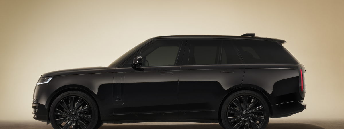 INTRODUCING RANGE ROVER SV BLACK: PIONEERING SENSORY AUDIO AND
