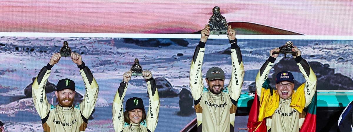DEFENDER RALLY MAKE HISTORY WITH DEBUT DAKAR VICTORY
