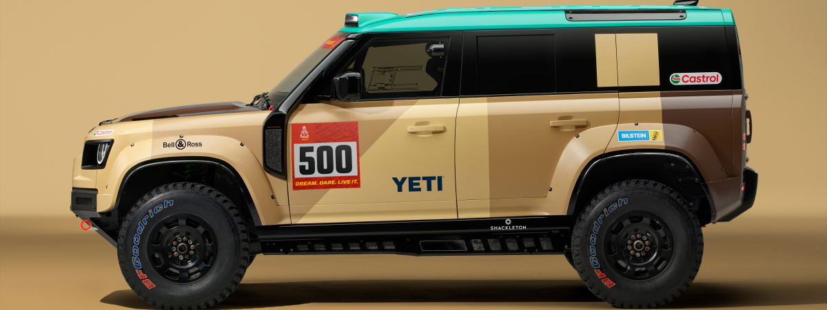 Defender Dakar D7X-R Side Profile