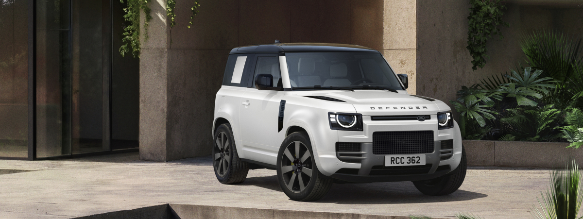 TOUGH LUXURY: NEW DEFENDER VERTEX LEADS DESIGN AND ACCESSORY UPDATE