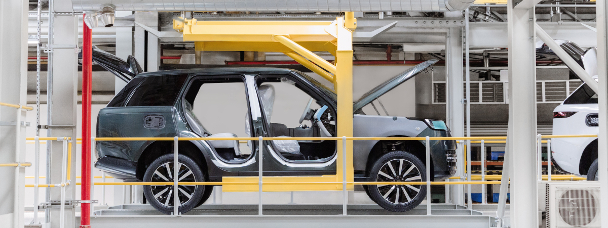 RANGE ROVER ELECTRIC: SOLIHULL