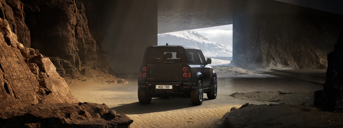  Defender Alasia Pack_rear