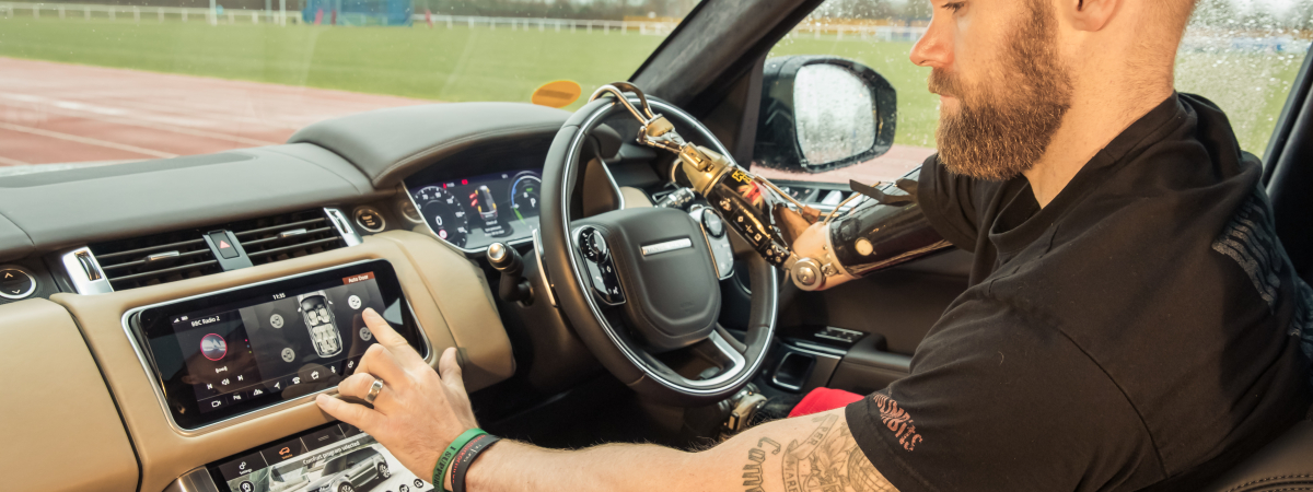JAGUAR LAND ROVER OPENS THE DOOR FOR EASIER ACCESS WITH AUTOMATIC TECHNOLOGY