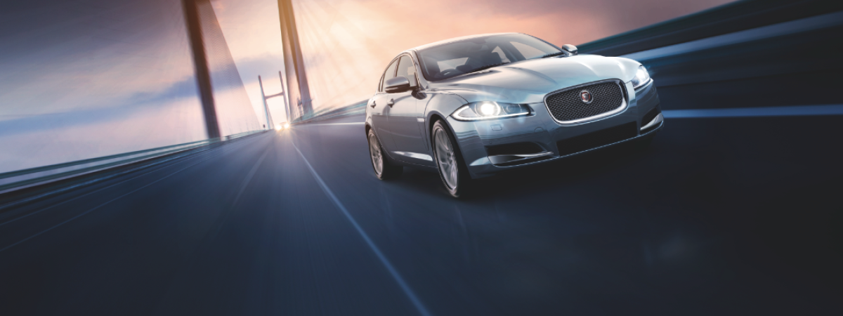 动感魅力岂止足球 捷豹XF更怦然心动_XF