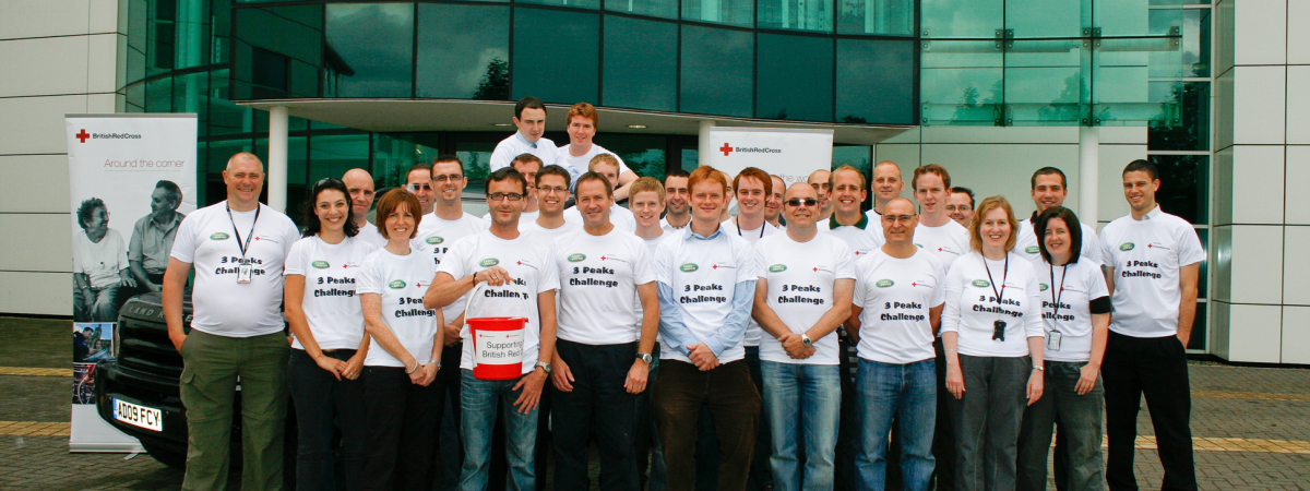 Land Rover Raises £17k Red Cross.