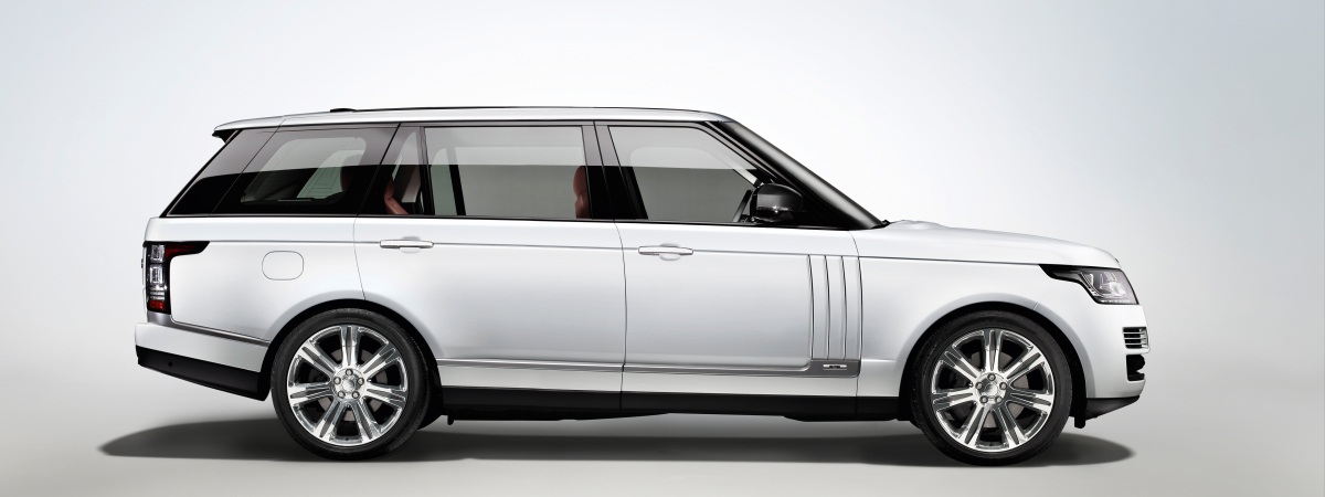 Long Wheelbase Autobiography Black Range Rover Showcased In LA