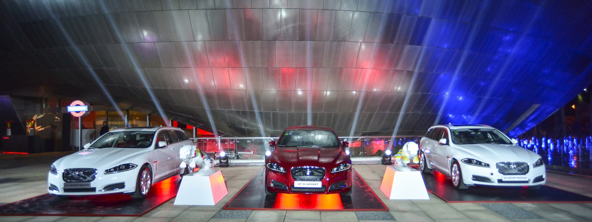 锋尚周五 英乐无界-捷豹XFriday开启2014收官盛典_捷豹XF R-SPORT&捷豹XF SPORTBRAKE