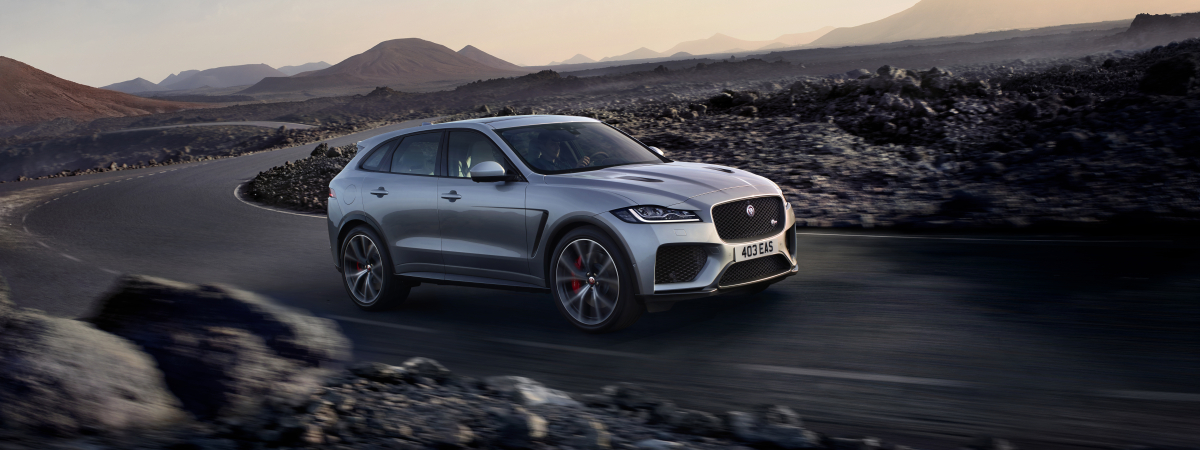 Jaguar 550PS F-PACE SVR