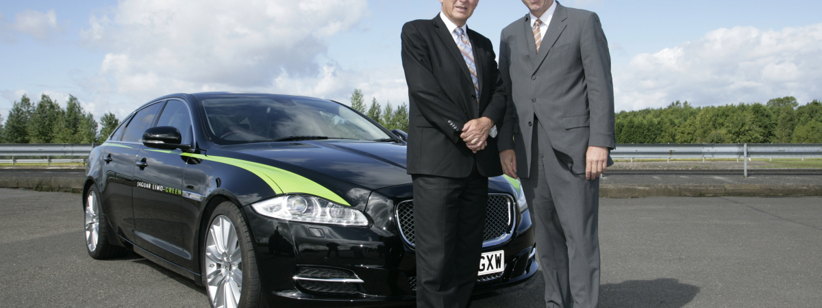Dr Vince Cable Visits Jaguar Land Rover