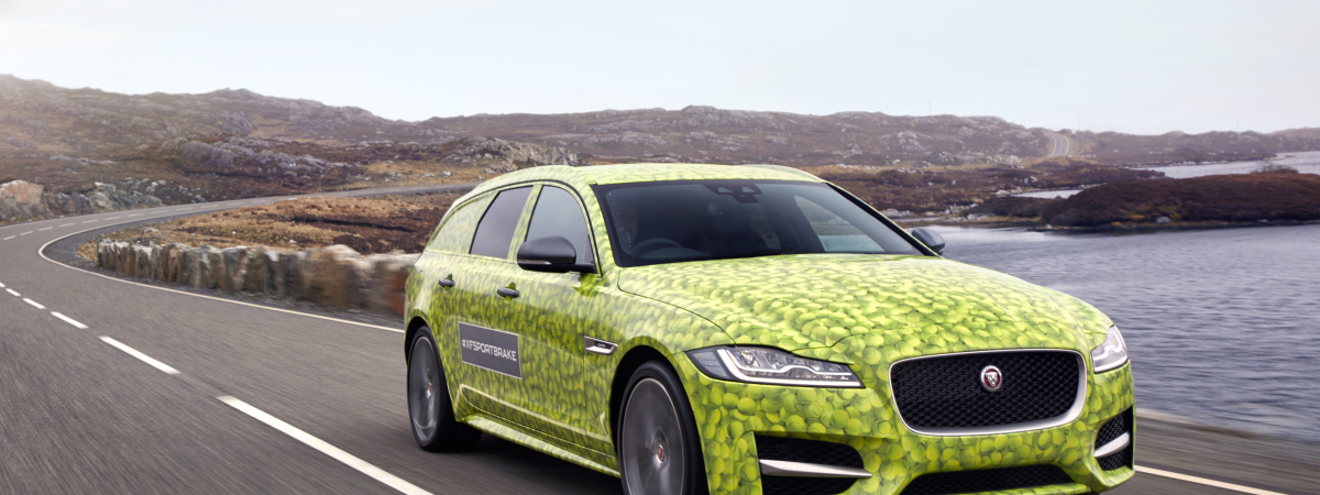 Neuer Jaguar XF Sportbrake beginnt seine Reise nach Wimbledon auf dem entlegensten Tennisplatz der Welt