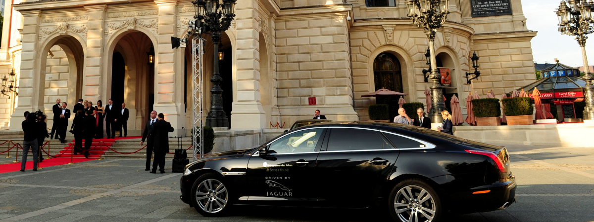 VIP-Shuttle mit Jaguar XJ