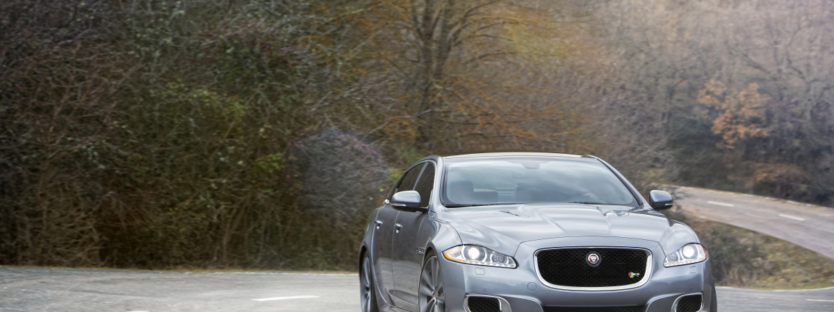 Jaguar XJR