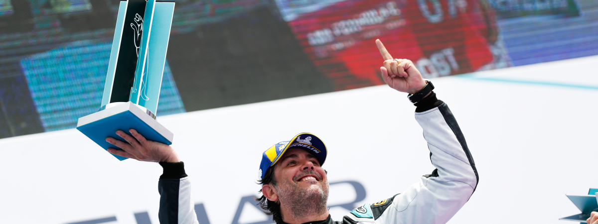 CACÁ BUENO WINS HOT AND HUMID  JAGUAR I-PACE eTROPHY RACE IN SANYA