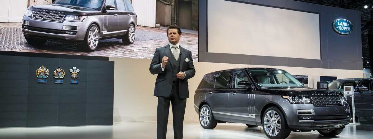 ew flagship Range Rover SVAutobiography debuts at the New York Auto Show
