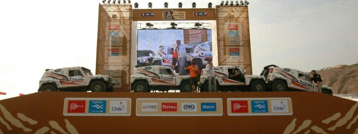 Land Rover-Sponsored Race2Recovery Team 