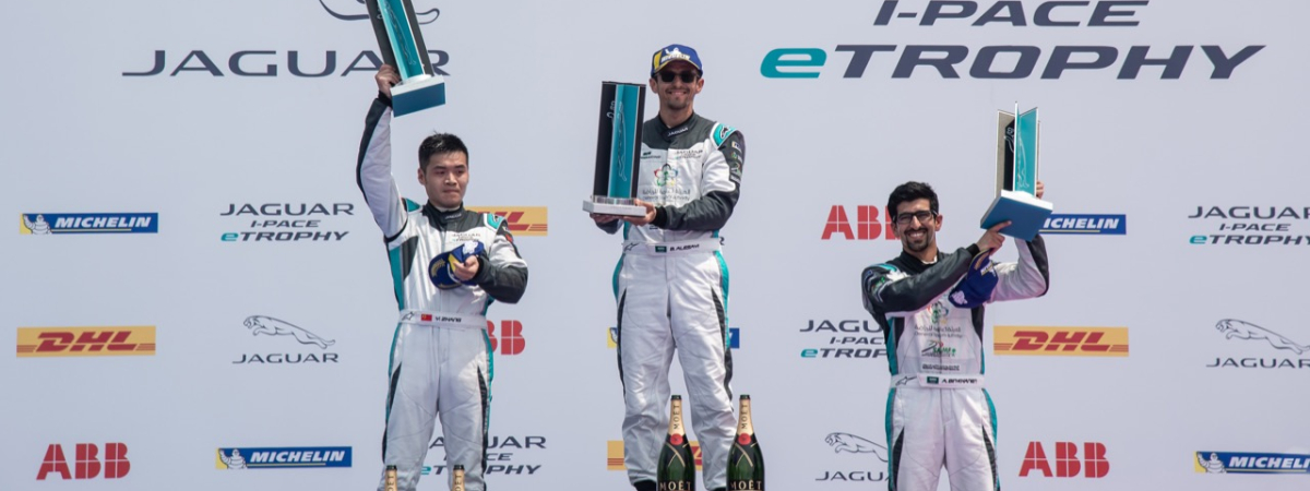 中国车队 龙啸海棠 捷豹I-PACE eTROPHY杯纯电动车锦标赛三亚站落幕