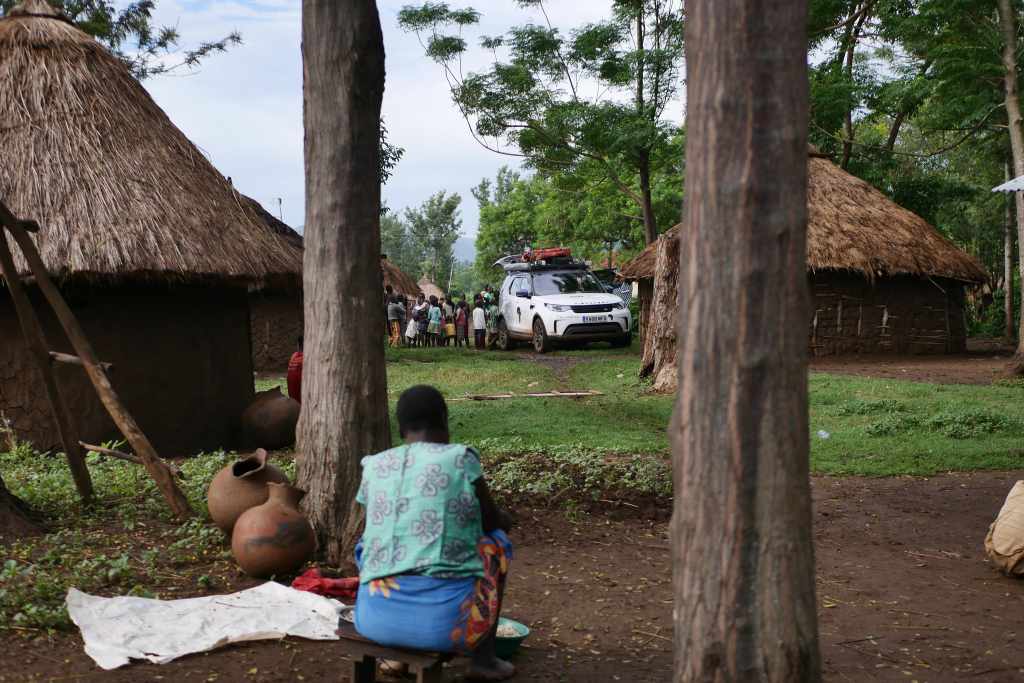  Land Rover Discovery powers mobile malaria research