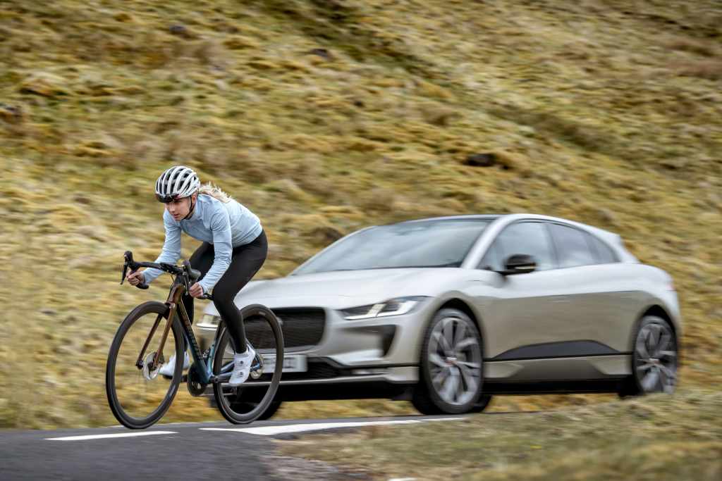  JAGUAR I-PACE COMPLETES EVERESTING CHALLENGE ON A SINGLE CHARGE 