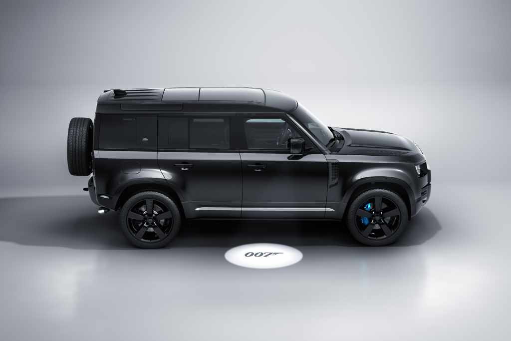 新品未開封Land Rover Epic New Defender NEW LAND ROVER DEFENDER V8 BOND EDITION INSPIRED BY 'NO TIME