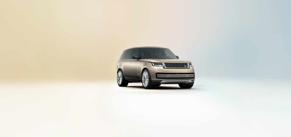  NOUVEAU RANGE ROVER : UNE MODERNITÉ À COUPER LE SOUFFLE, UN RAFFINEMENT SANS PAREIL ET DES PRESTATIONS INÉGALÉES 
