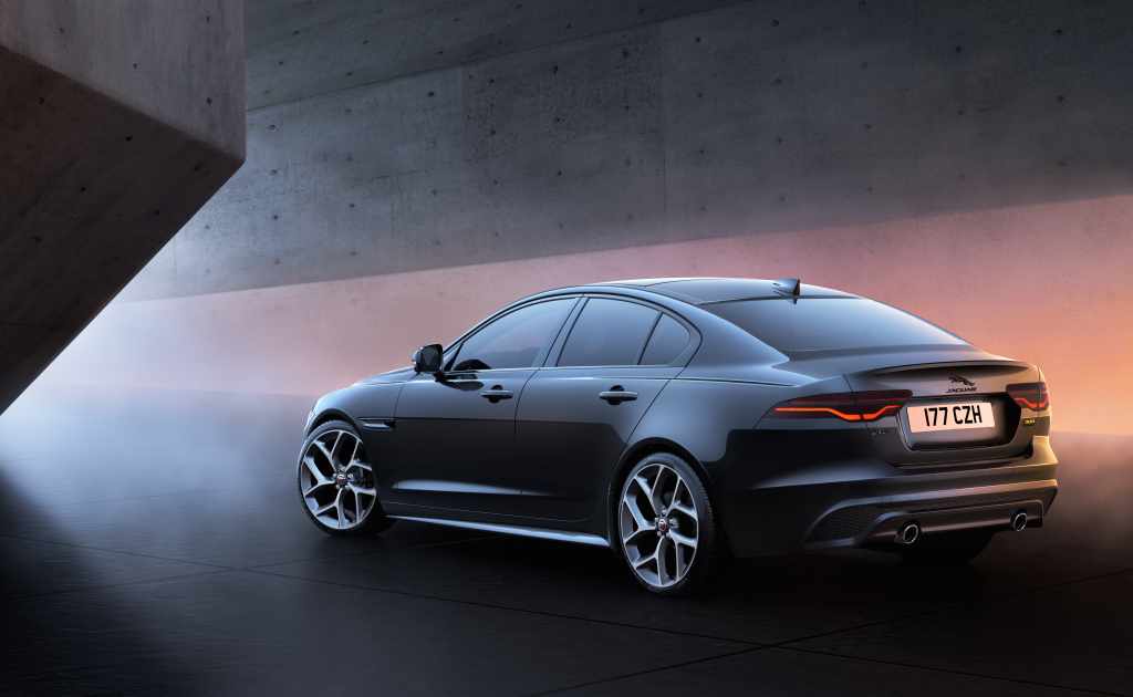 JAGUAR XE AND XF NOW WITH 300 SPORT MODELS AND AMAZON ALEXA ACROSS