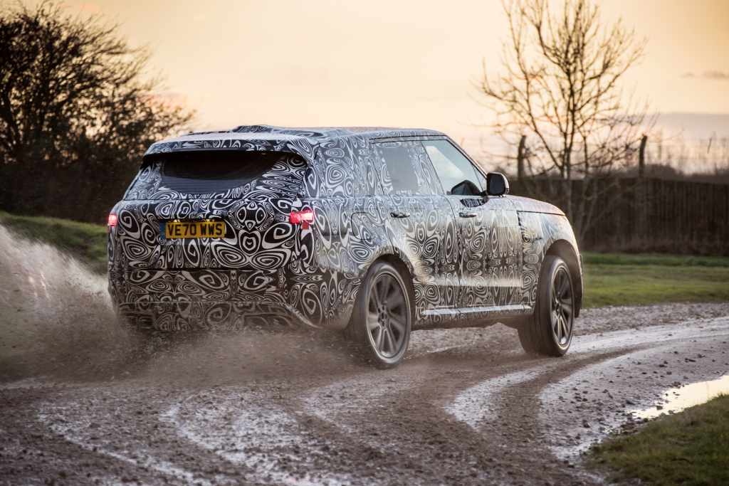 RRS_23MY_08_Gaydon_OffRoad_049_100522