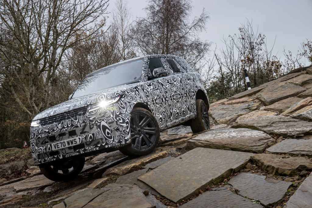 RRS_23MY_11_Gaydon_OffRoad_057_100522