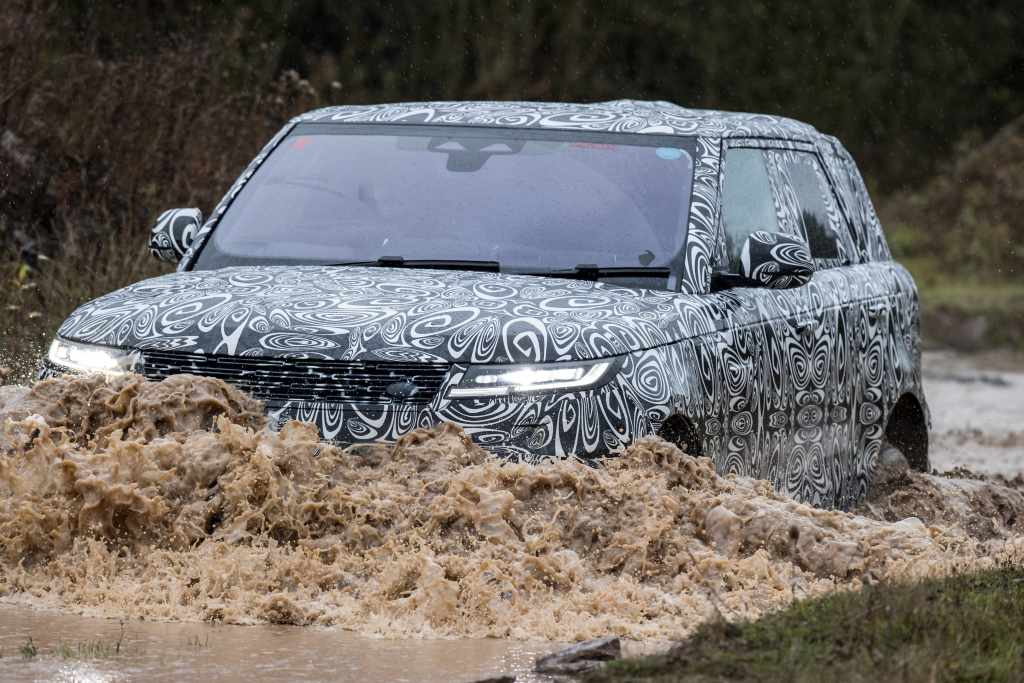RRS_23MY_14_Gaydon_OffRoad_075_100522