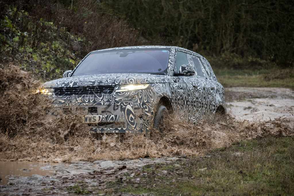 RRS_23MY_13_Gaydon_OffRoad_073_100522
