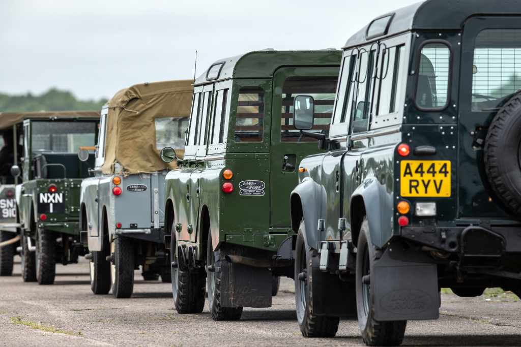 LAND ROVER JUBILEE PAGEANT - GROUP SHOT